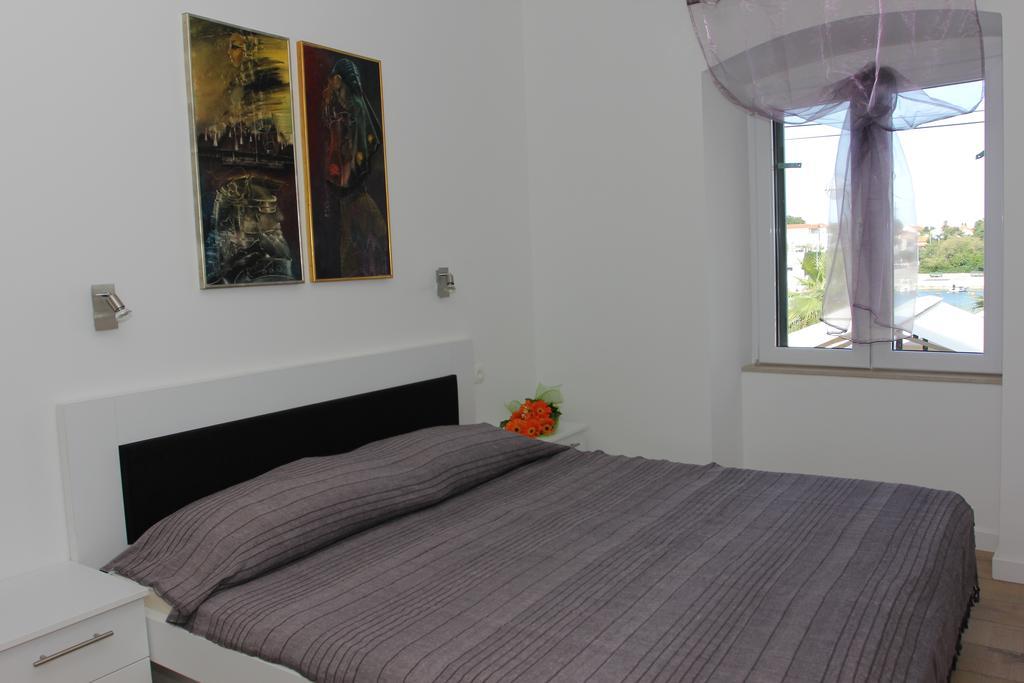 Apartment House Vitaic Supetar Δωμάτιο φωτογραφία