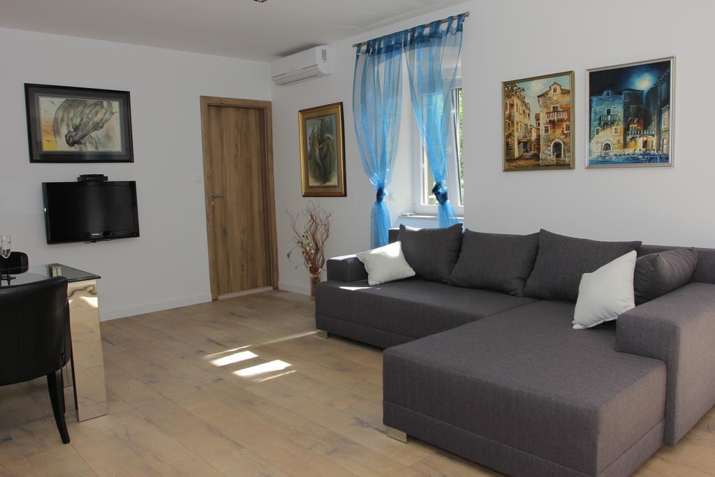 Apartment House Vitaic Supetar Δωμάτιο φωτογραφία