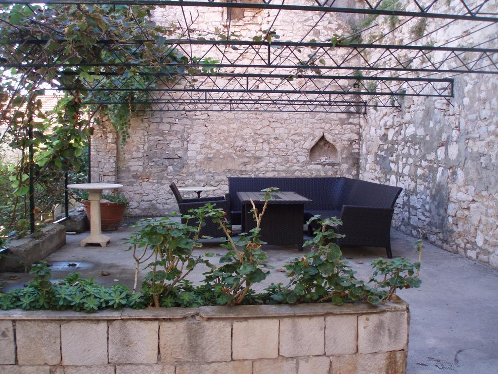 Apartment House Vitaic Supetar Εξωτερικό φωτογραφία